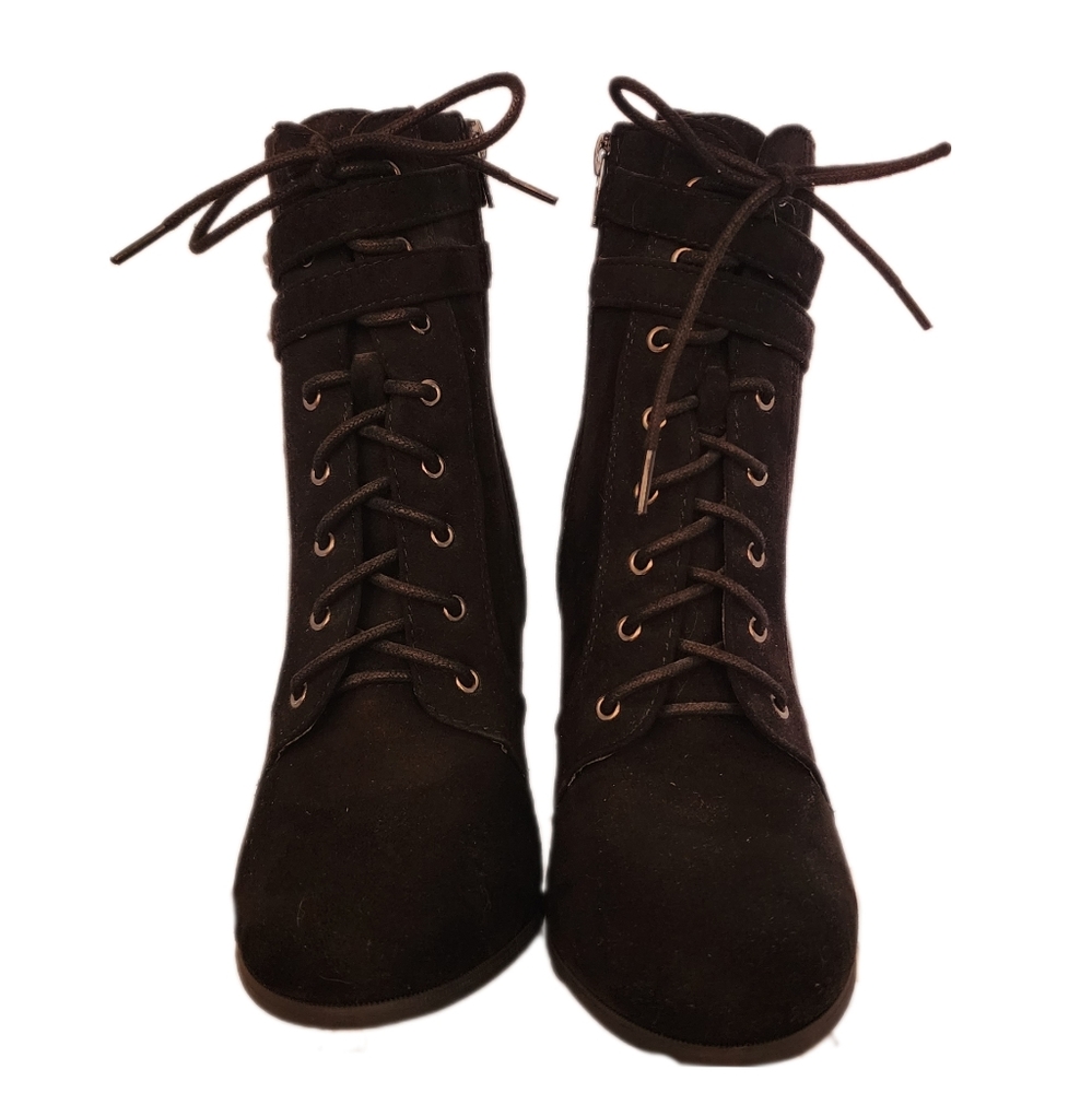 Streetwear Society Boots - Size 7 ⭐️NWT⭐️